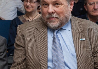 prof. dr. Leon Cizelj, vodja R4
